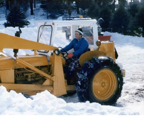 SNOW REMOVAL IN THE AFTERMATH OF THE BLIZZARD OF 1978